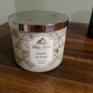 NEW Bath and body works 3 wick candle